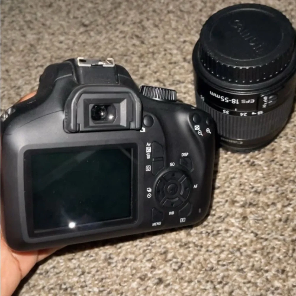Canon rebel T100